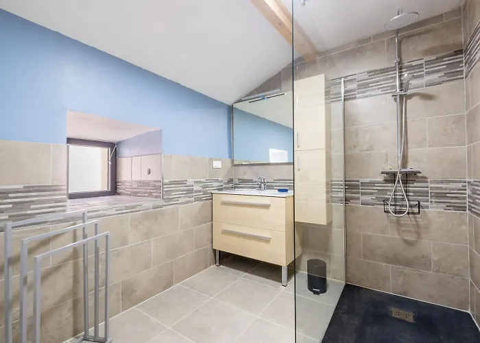 Holiday home Location De A Lozeret *