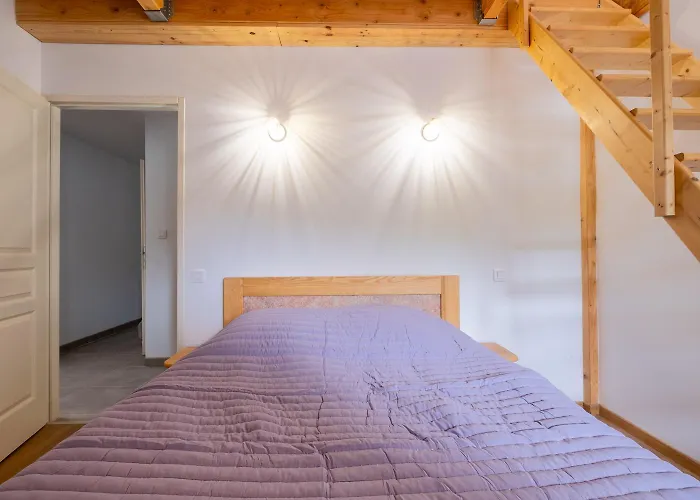Location De A Lozeret Holiday home