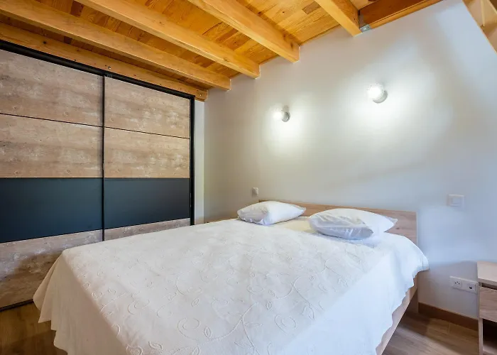 Holiday home Location De A Lozeret