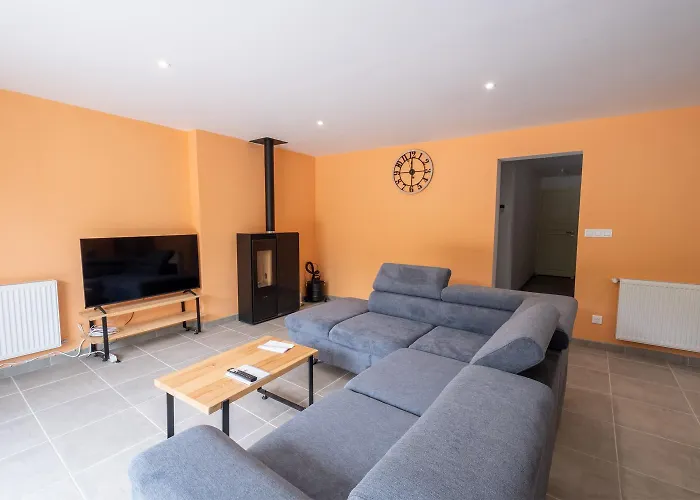 Location De A Lozeret Holiday home Cubieres