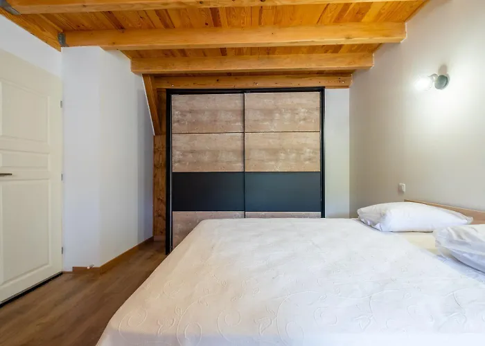 Holiday home Location De A Lozeret